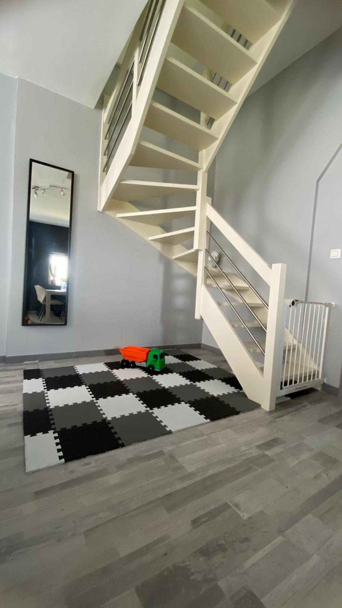 Next2Airport - Appartement House Of Lions Ransart Esterno foto