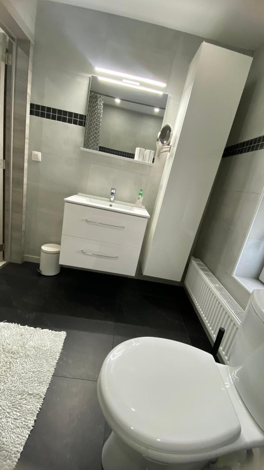 Next2Airport - Appartement House Of Lions Ransart Esterno foto